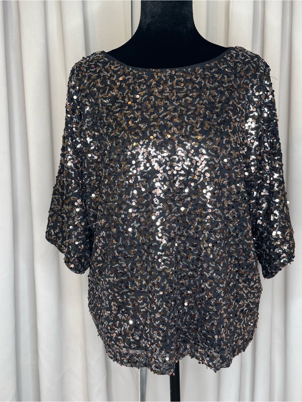 Alex Evenings Black Sequin Short Sleeve Crop Top